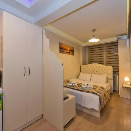 Taksim Center Apartament *